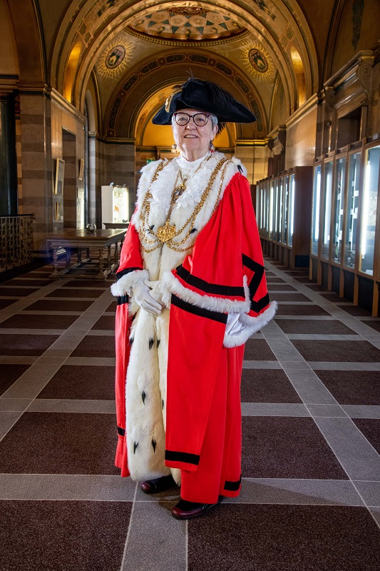 lord mayor of leeds        
        <figure class=